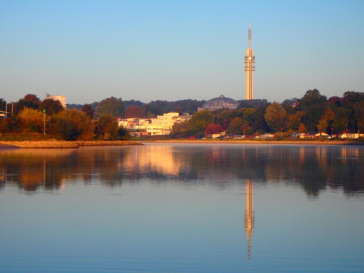 Drijfpaleis Hotel อาร์นเฮม ภายนอก รูปภาพ