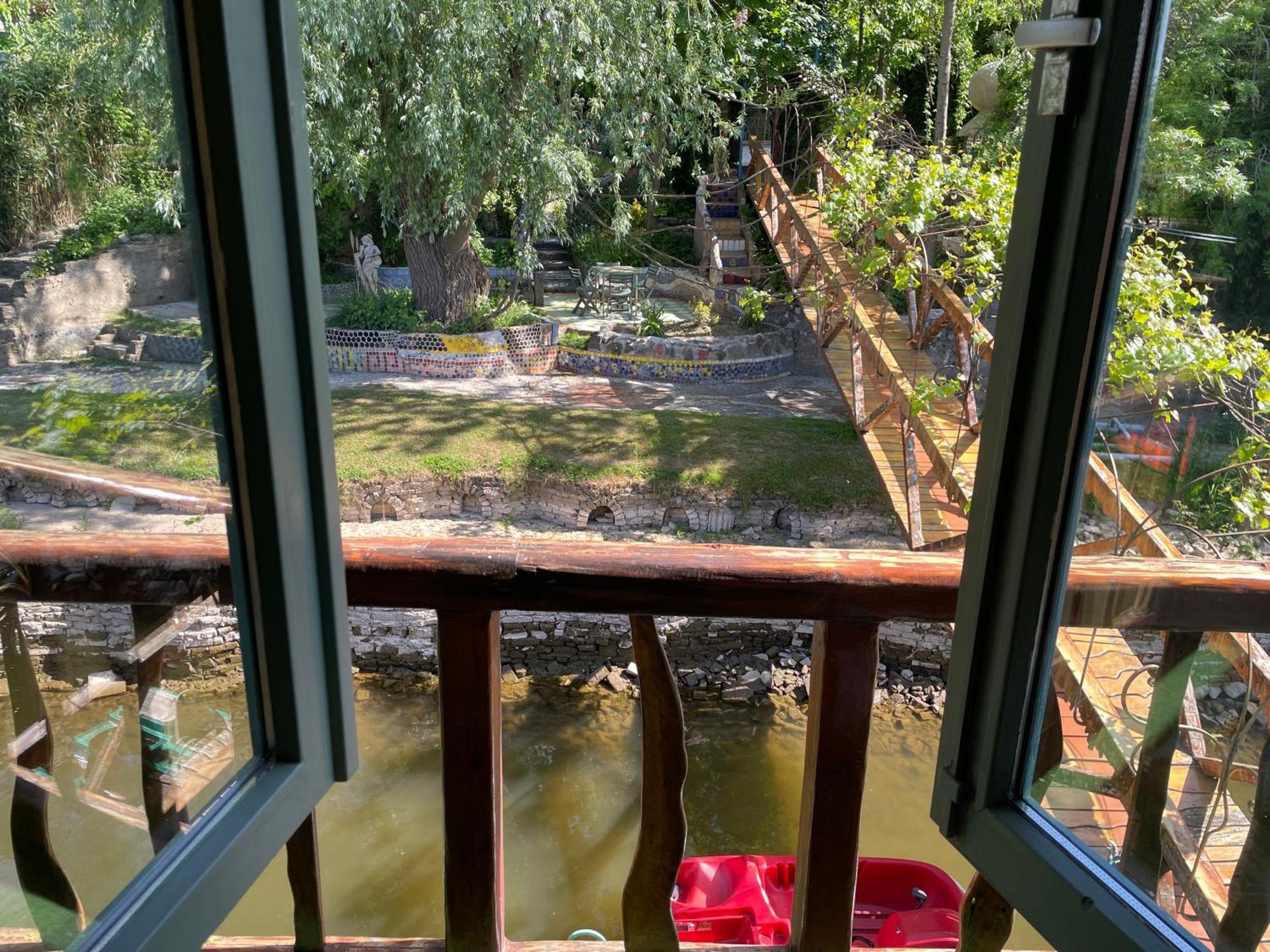 Drijfpaleis Hotel อาร์นเฮม ภายนอก รูปภาพ