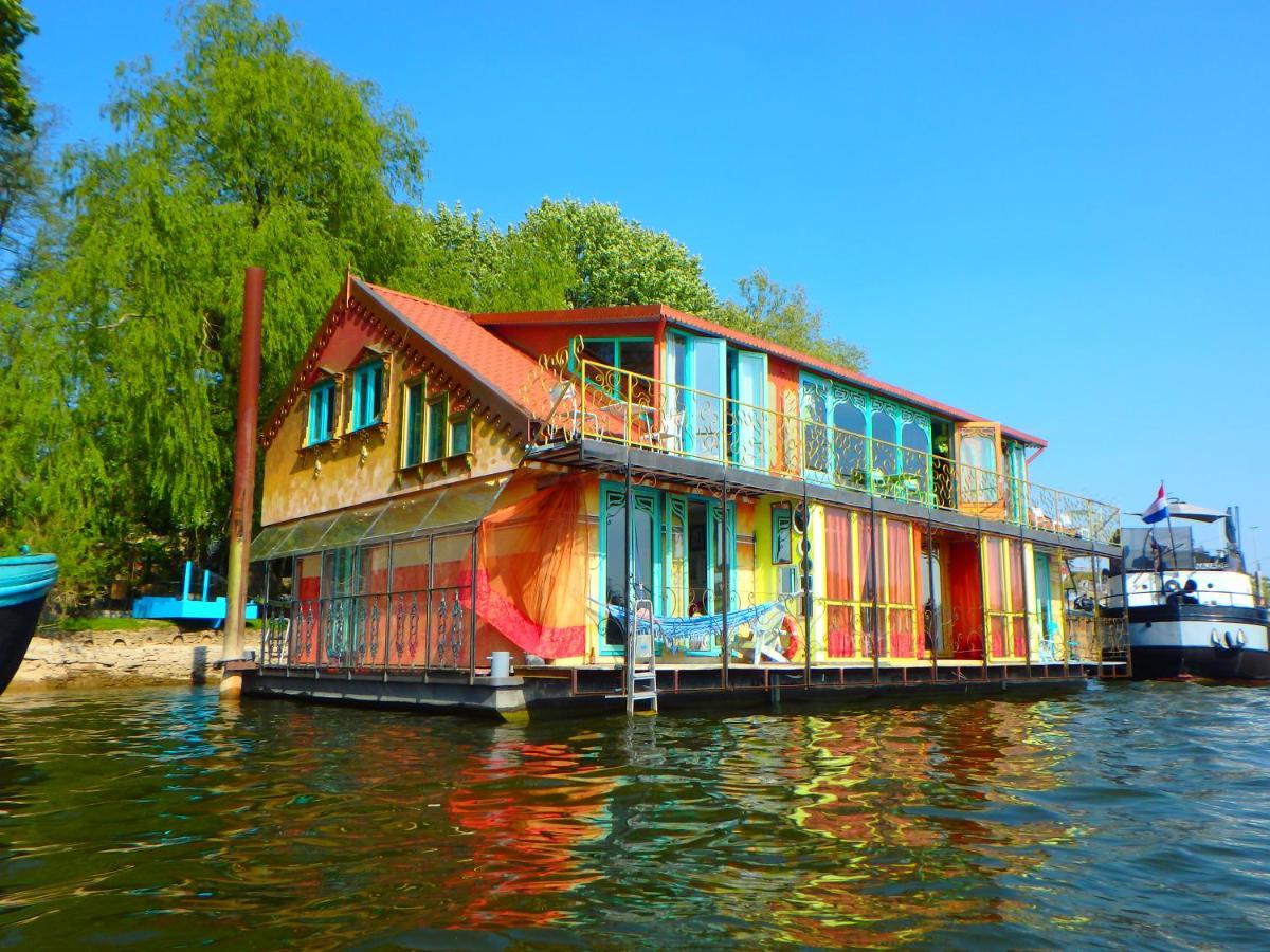 Drijfpaleis Hotel อาร์นเฮม ภายนอก รูปภาพ
